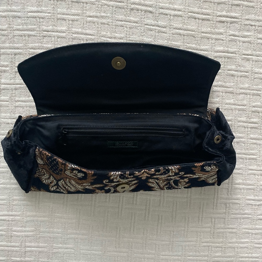 Vintage Marshall Field’s embroidered rhinestone purse. - Picture 4 of 10